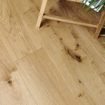 Ege plank rustik børstet klar matlak, 260 mm